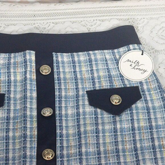 Milk & Honey Tweed Mini Kirt with Faux Leather Detail and Silver Tone Buttons - Picture 2 of 6